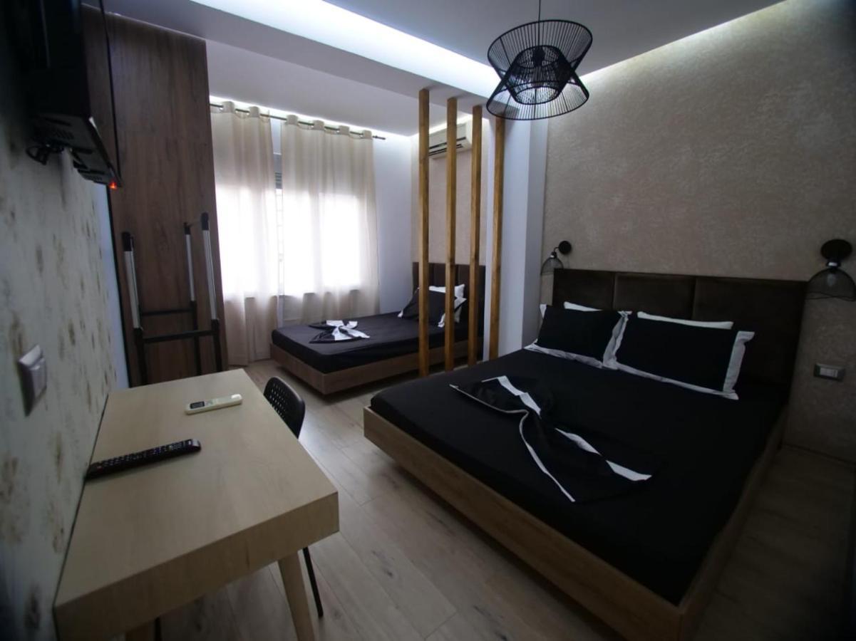 Hidden Gem In the Center Of Tirana Appartement Buitenkant foto