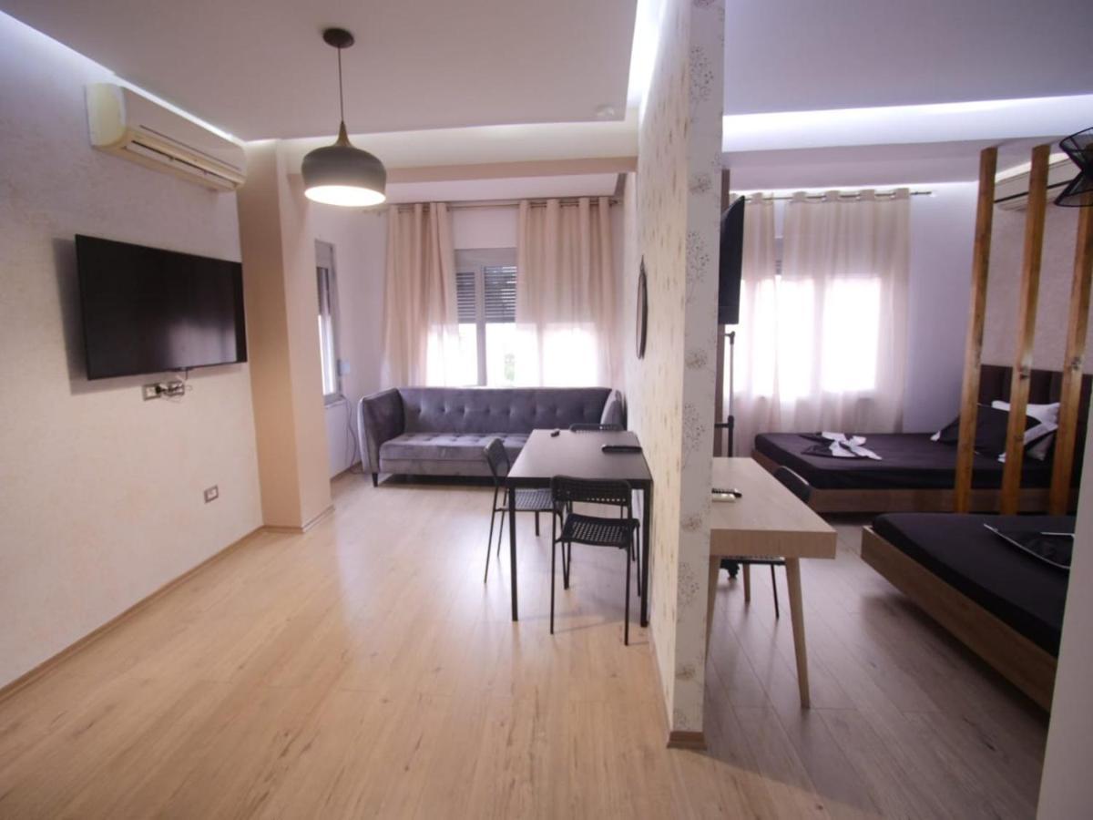 Hidden Gem In the Center Of Tirana Appartement Buitenkant foto