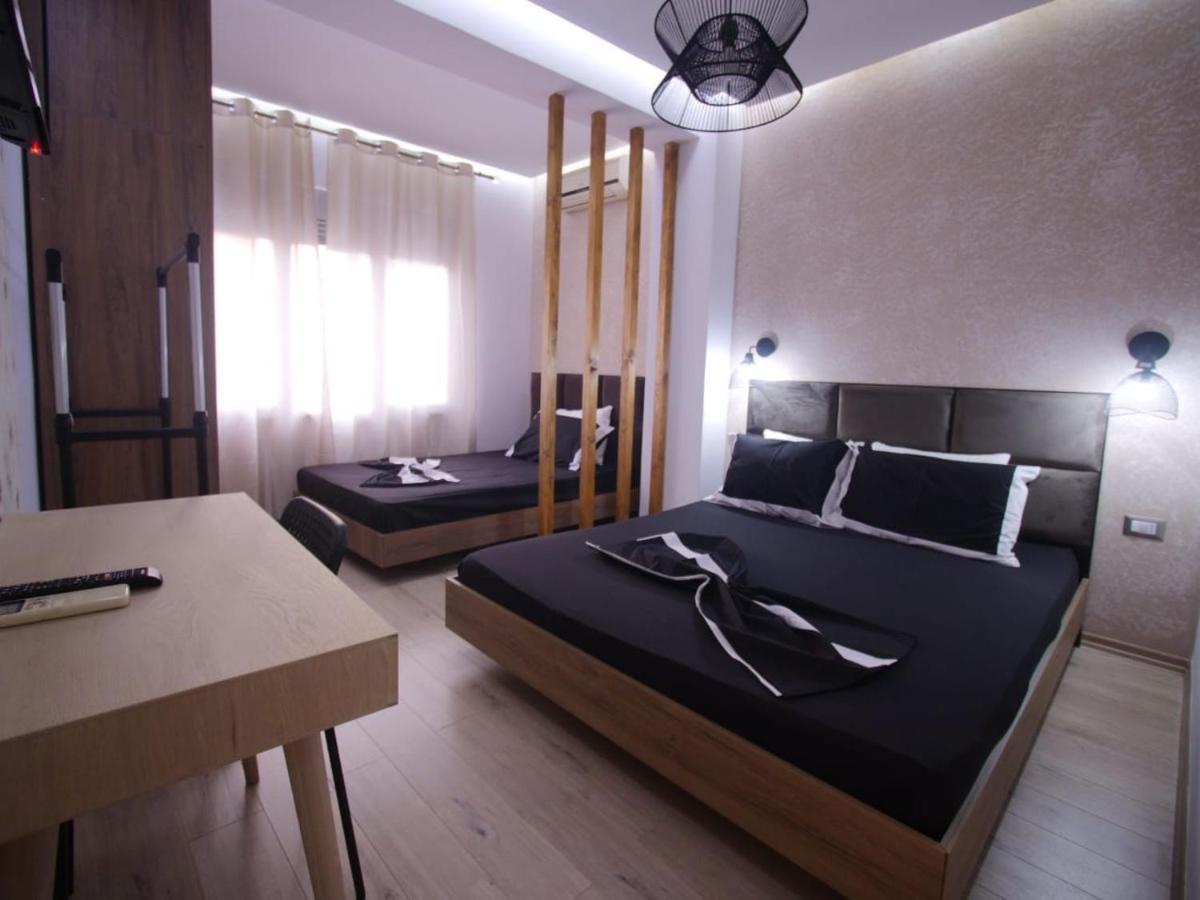 Hidden Gem In the Center Of Tirana Appartement Buitenkant foto